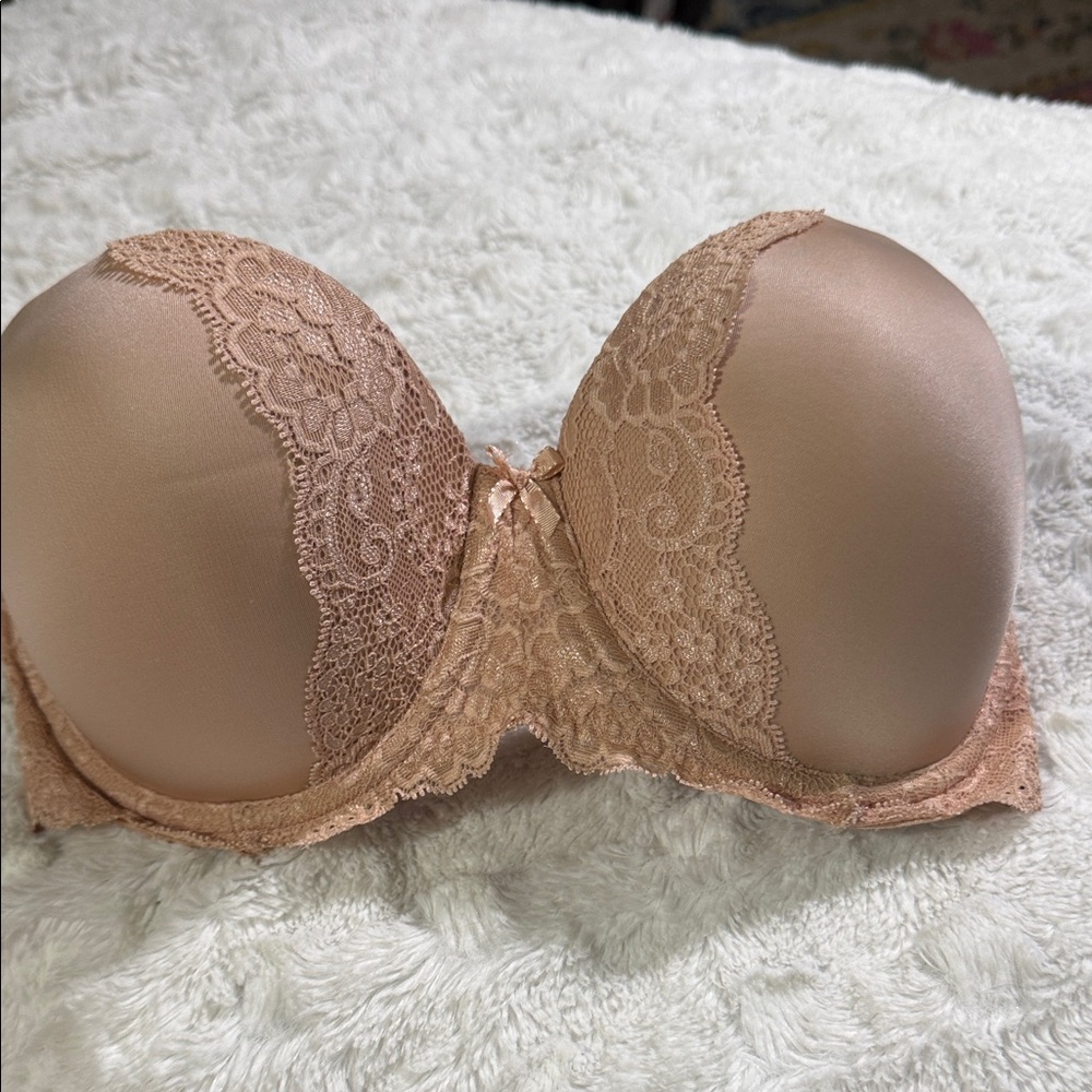 Victoria Secret strapless bra nude 32DDD